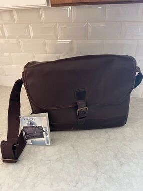 Buxton Leather Messenger Laptop Bag New with tags Vintage canvas shoulder strap